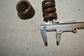 Veren lengte 46mm/breed 32mm/diameter 23mm