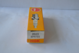 NGK Bougie BPR7ES /2023