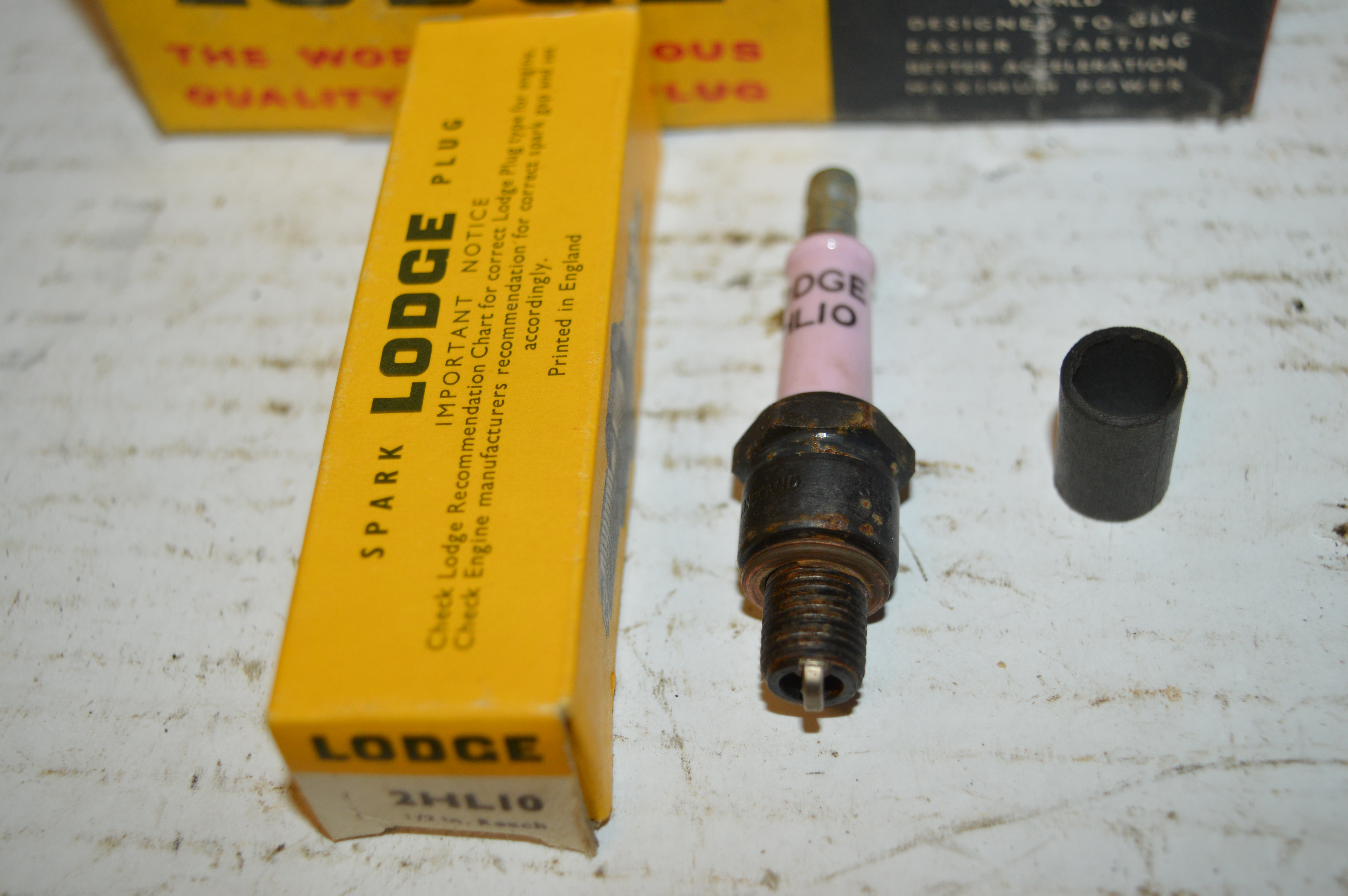 Lodge 2HL10 Bougie (NGK C7HSA)