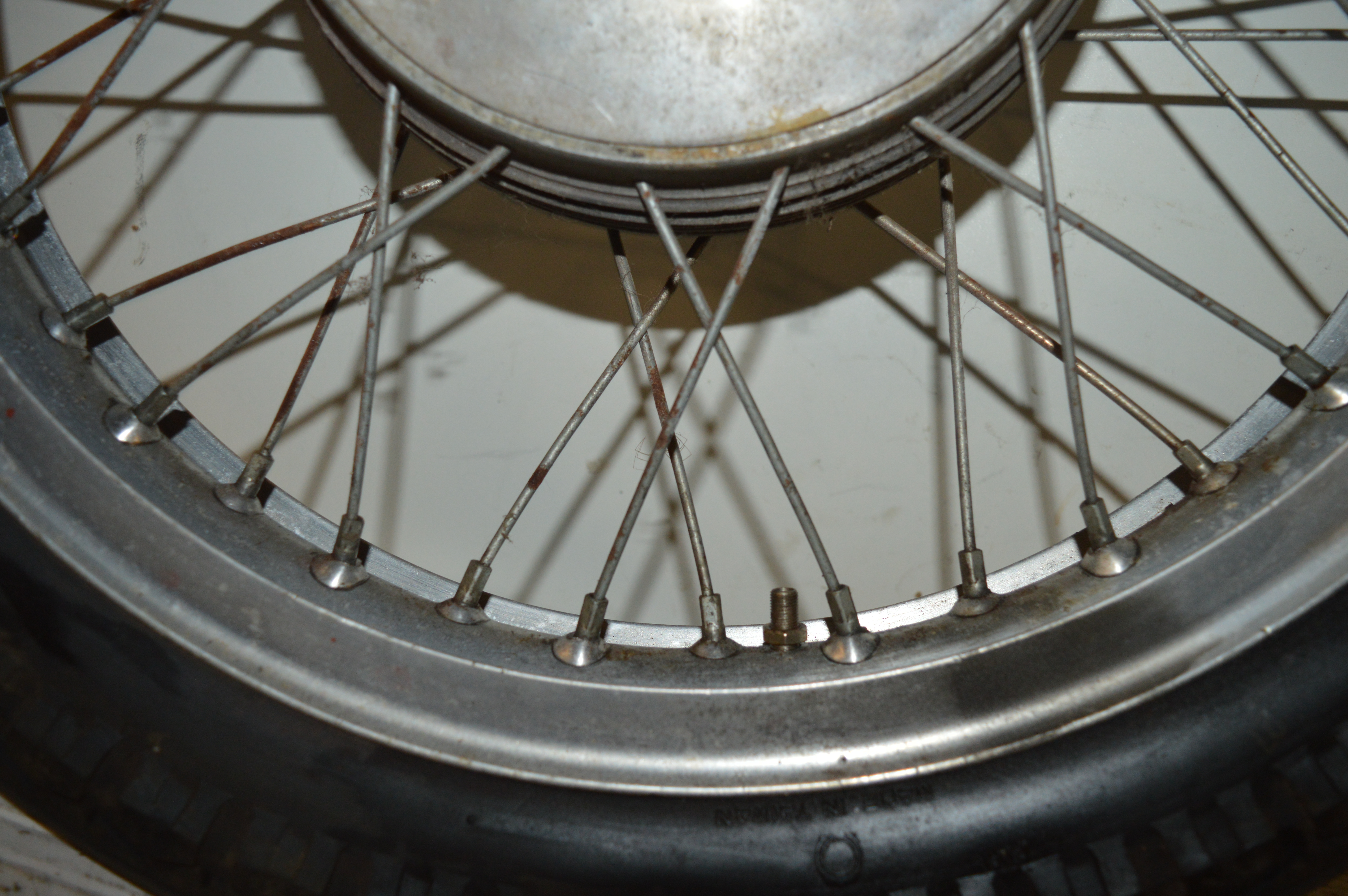 Borrani 19 inch/WM2/40 spaken/Matchless naaf
