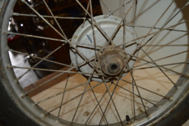 Voorwiel 19inch/WM2/Duro 3.25/36 spaken/remnaaf 150mm