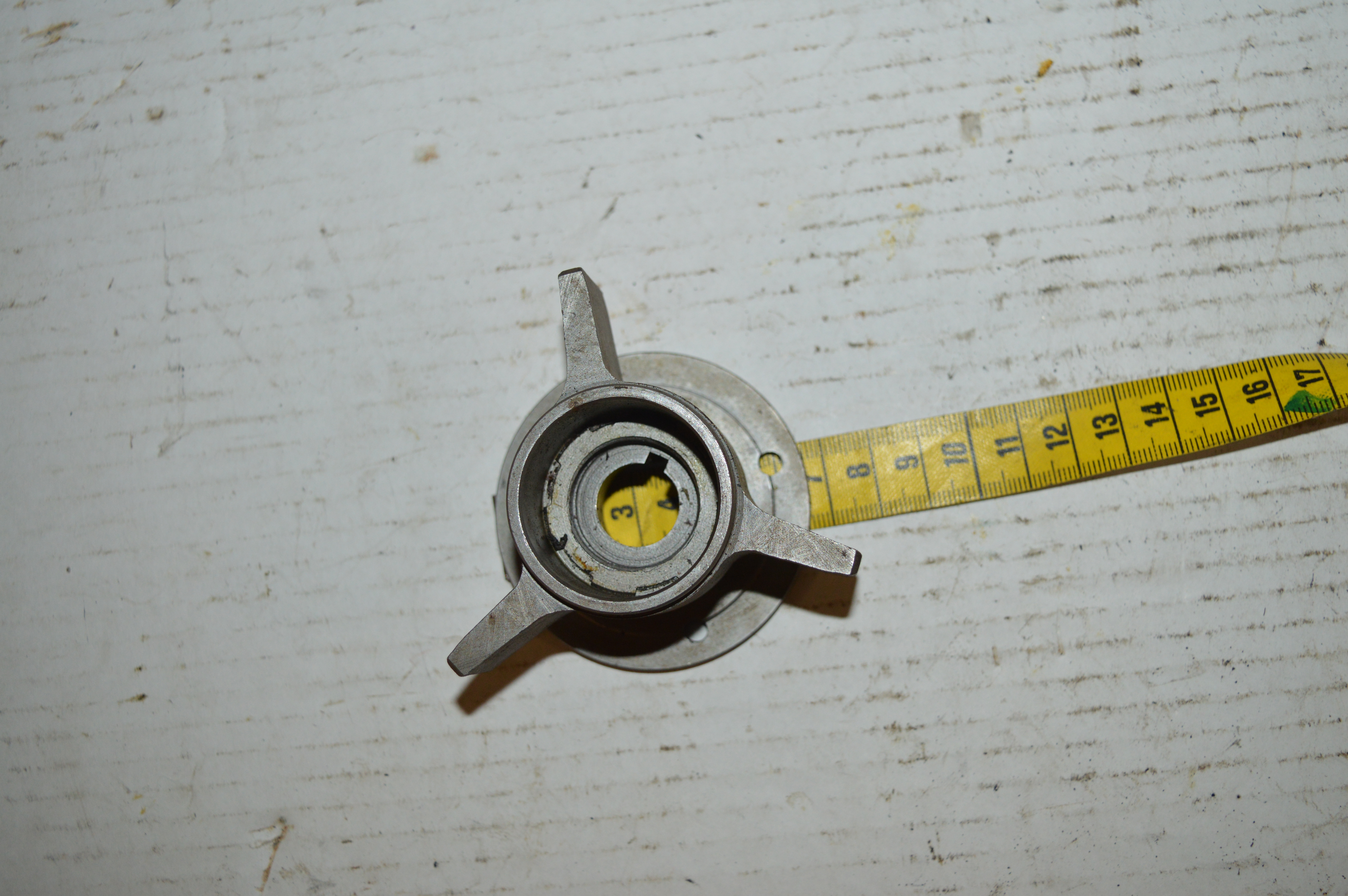 Triumph binnen kern/adapter koppeling/NOS