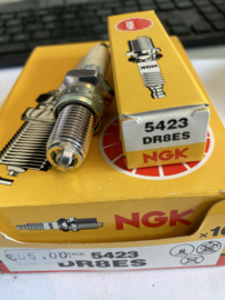 NGK Bougie DR8ES