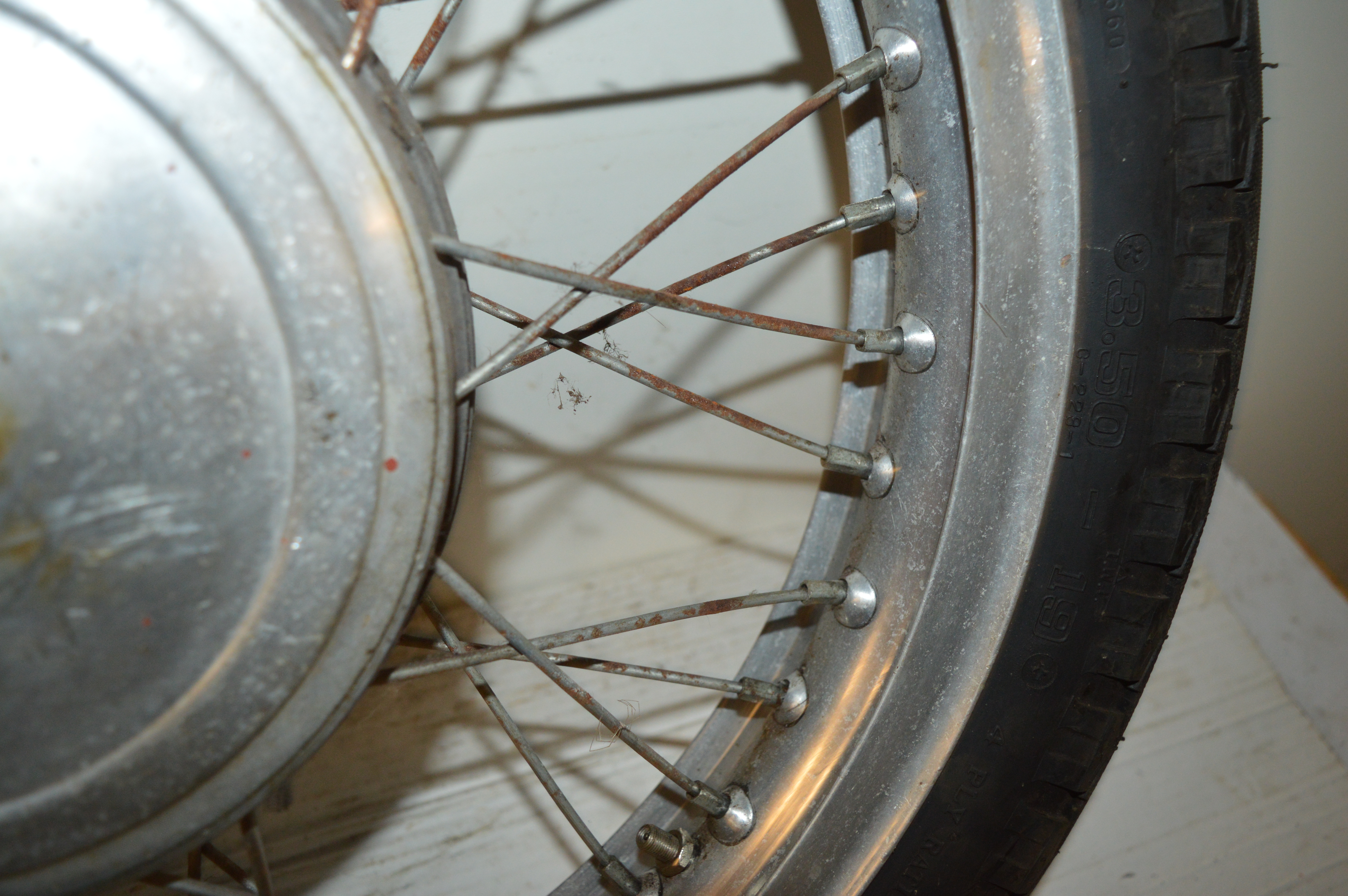 Borrani 19 inch/WM2/40 spaken/Matchless naaf