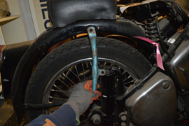 BSA M20 Plunjer spatbord dragers/chopped