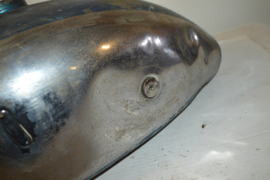 Nsu Benzinetank/deuken