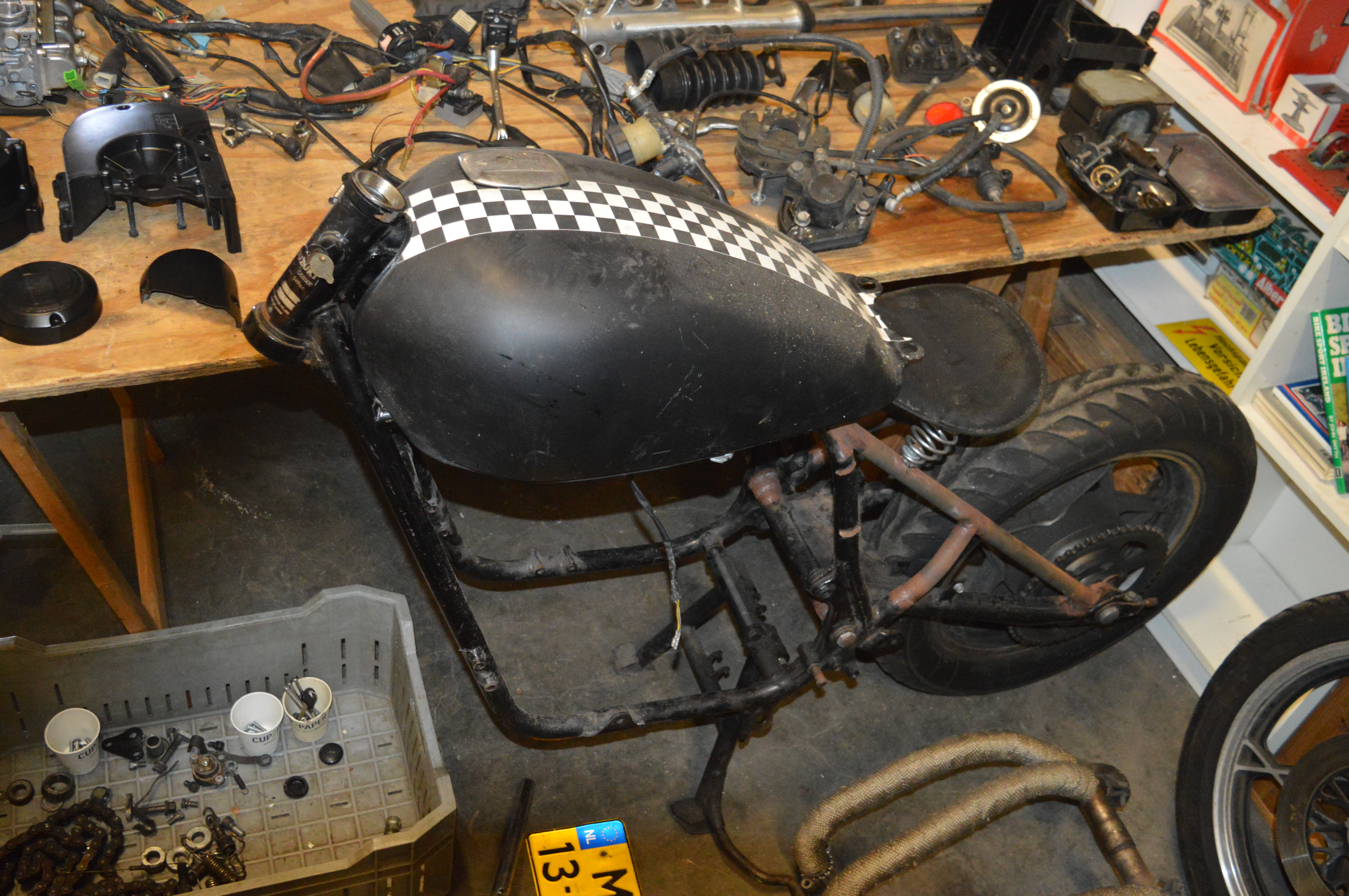 Suzuki GS 550E/1982/ kenteken/stijfframe/project
