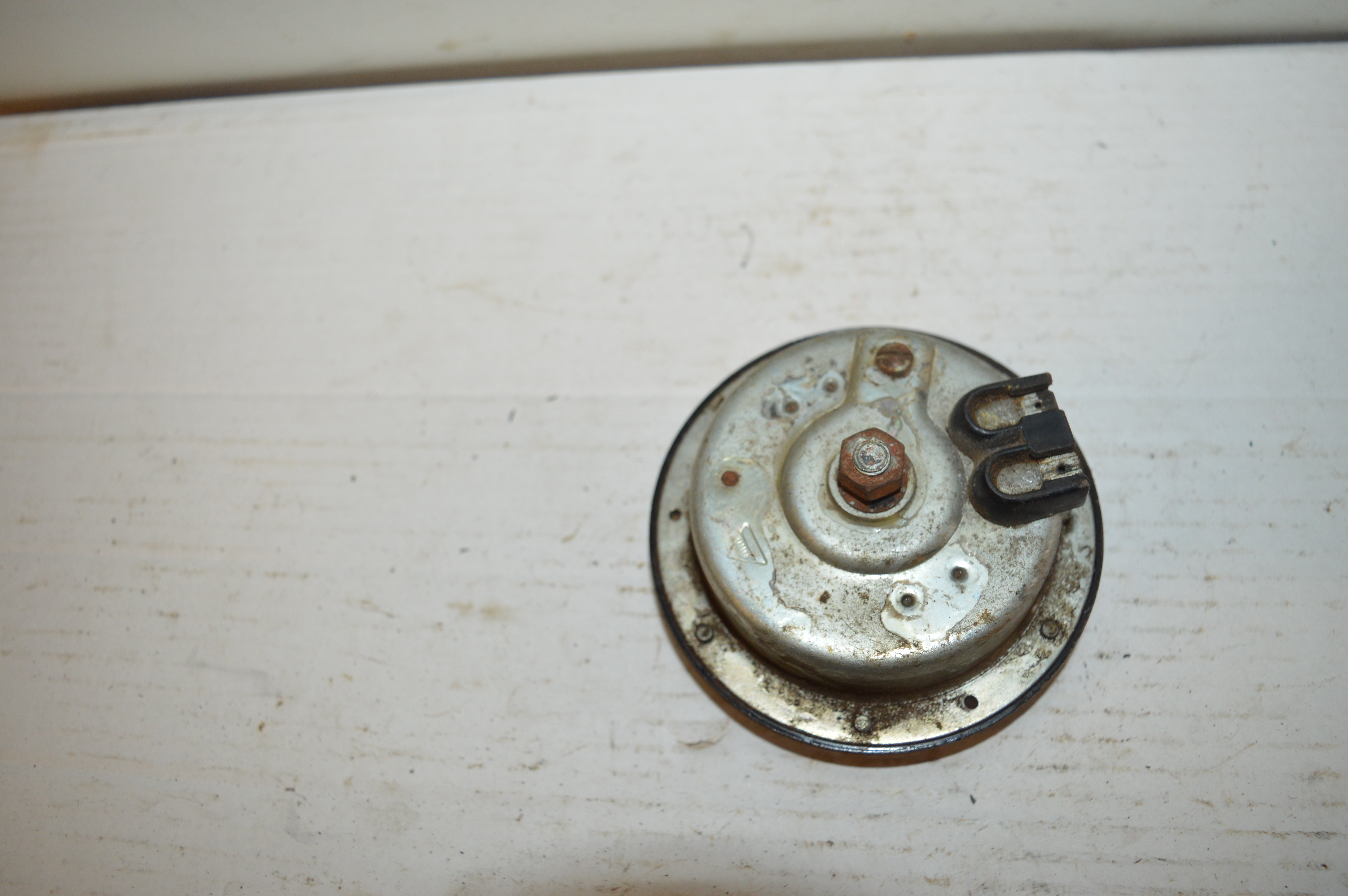 Toeter 12 volt TK221/13514/74 werkt nieet