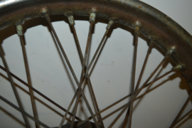 Triumph 3TA achterwiel 18 inch/wm2