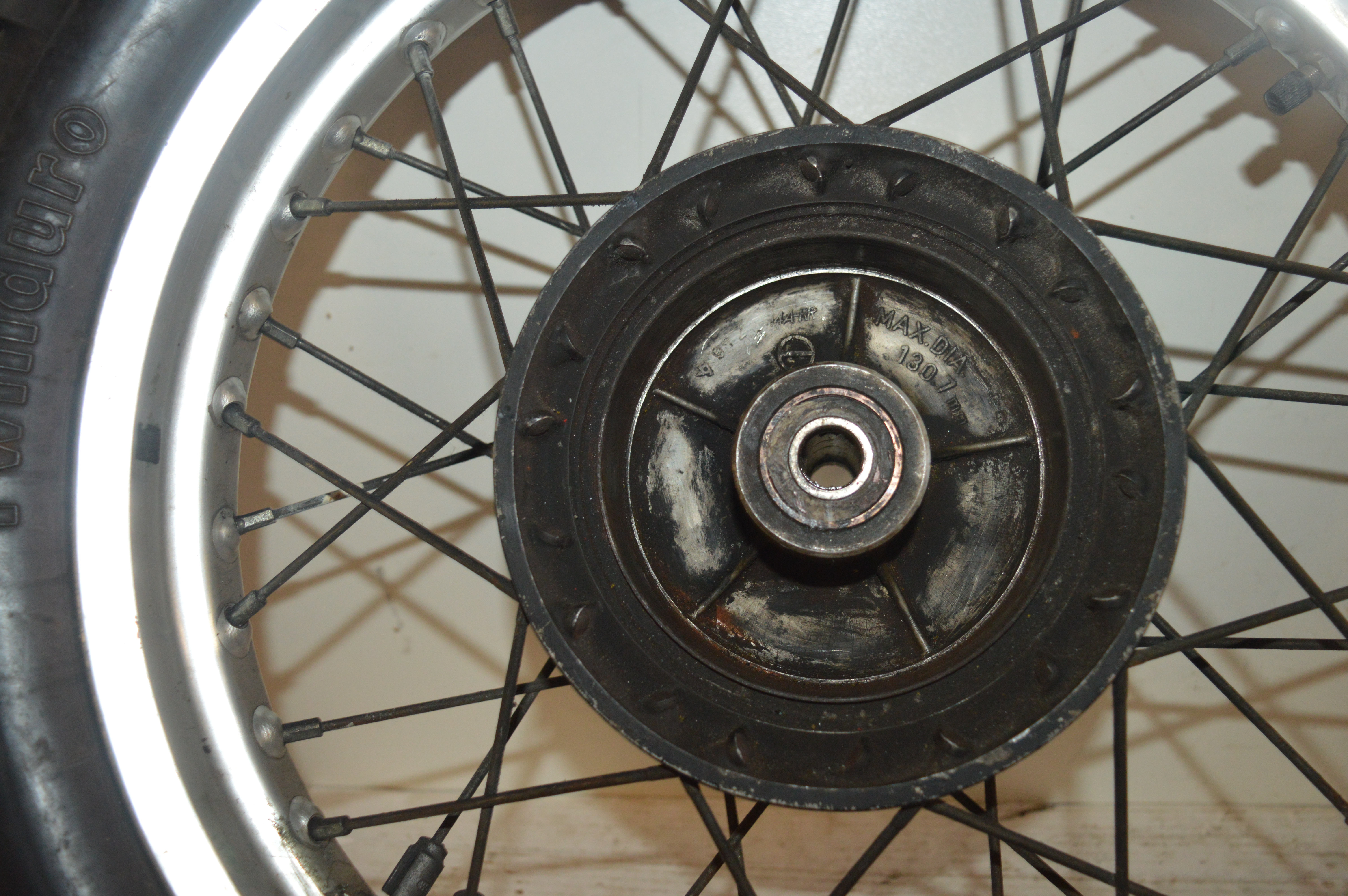 Honda Achter wiel 17 inch 130/80 36 spaken