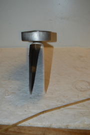 Benzinetank/leeg omhulsel/onbekend talent/lengte 58 cm