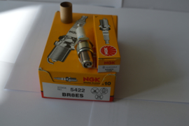 NGK BOUGIE BR8ES