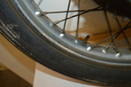 Norton Achterwiel 19 inch3.50 compleet
