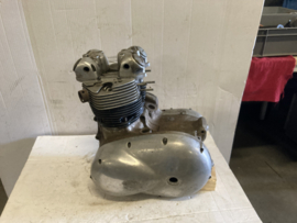 Triumph T21 LEEG Motorblok/Mancave
