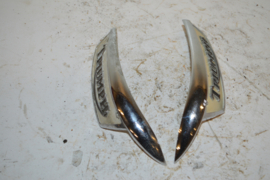 Triumph tank emblemen stel