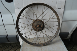 Wiel jaren 30/40 diameter 56,5 cm/breed 55 mm