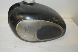 DKW benzinetank/rubbers/embleem/tankdop