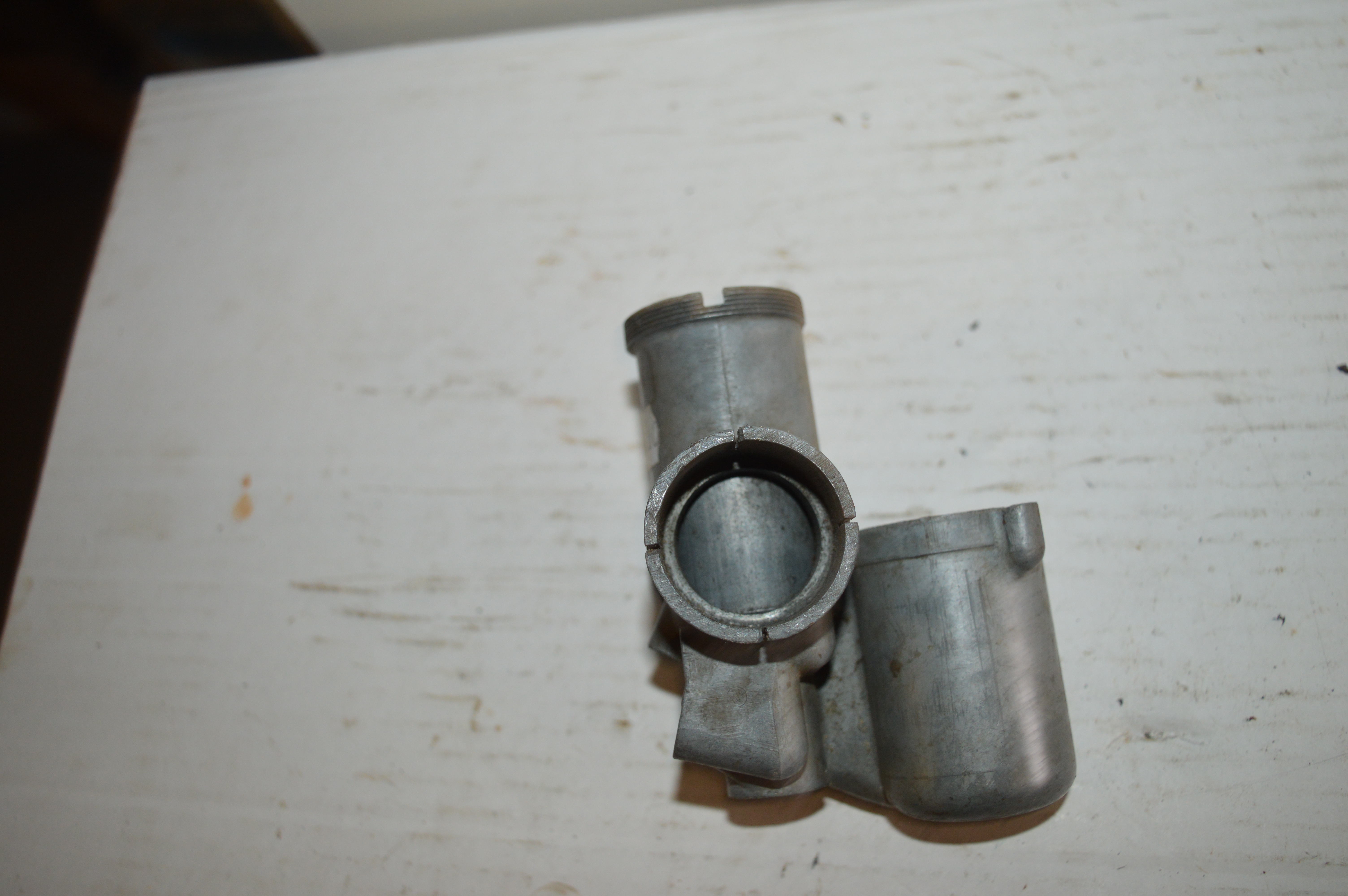 Bing carburateur 1/27/2  huis