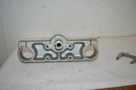Balhoofd onderplaat lengte 245mm diameter poot 35mm aluminium