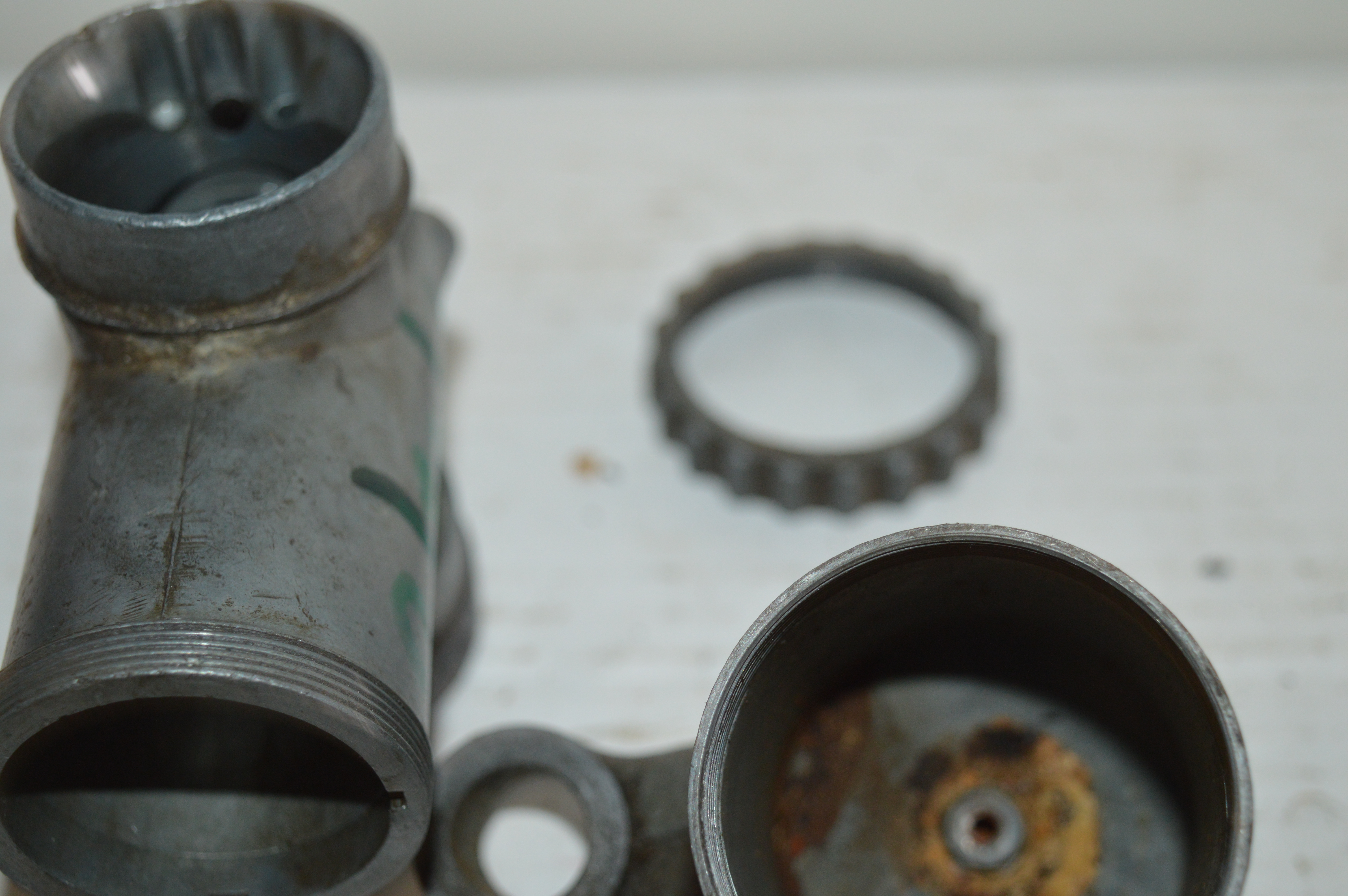 Bing carburateur 1/30/1 huis incompleet