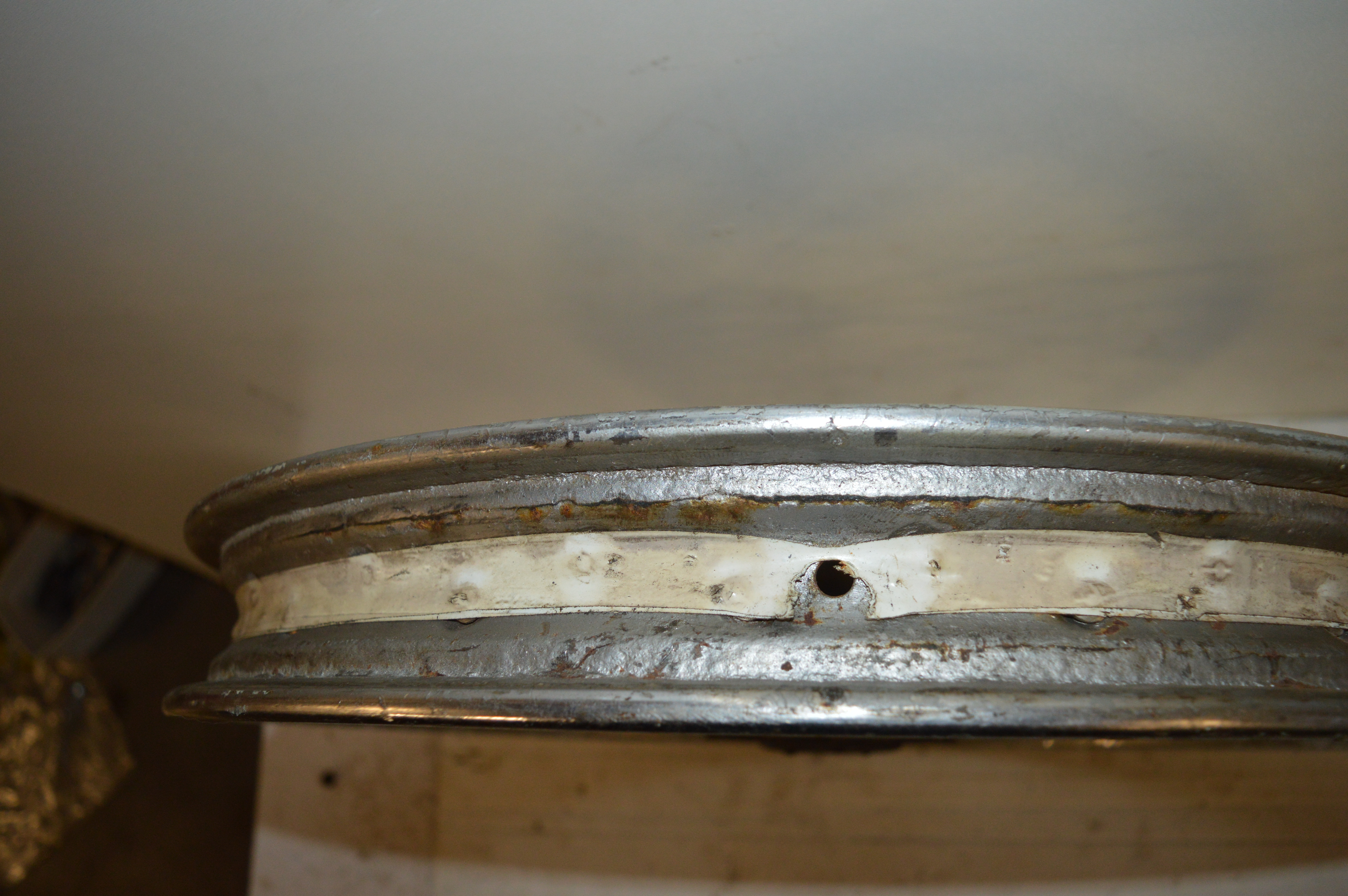 Bsa Achter wiel 19 inch WM2- 40 spaken