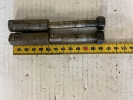 Matchless/Ajs Voorvork afstand bussen/bouten