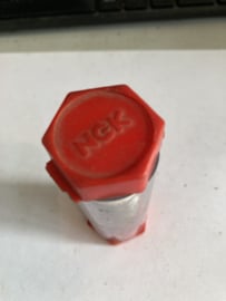 NGK BOUGIE 8 RACE NOS