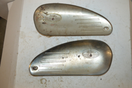 Jawa plaatwerk Benzinetank embleem platen
