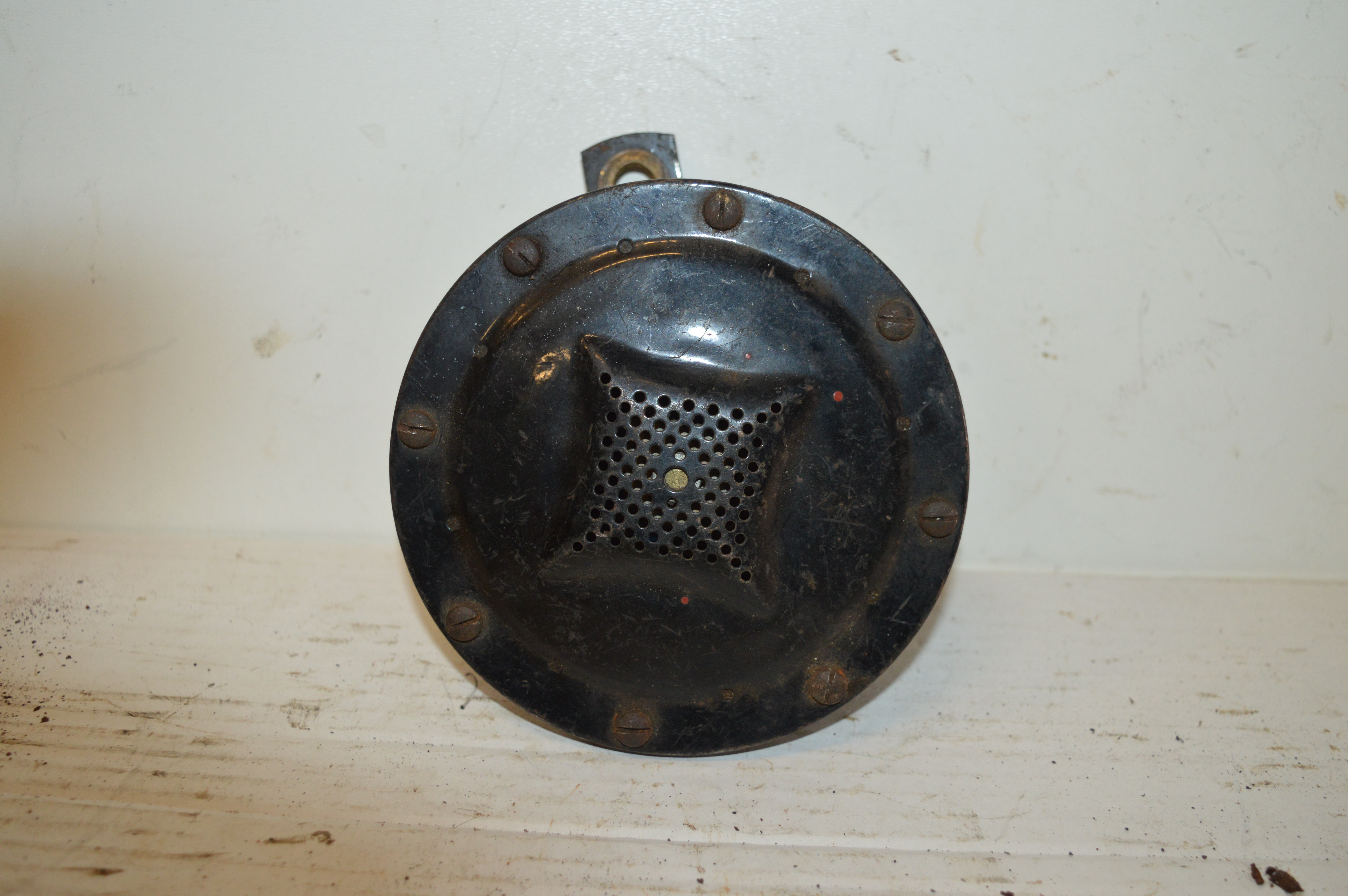 IWF HOA 1/12 volt werkt niet