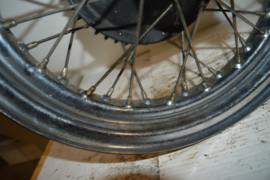 Ariel achterwiel/oud model naaf/ 16 inch velg