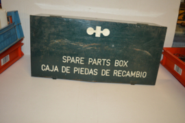 Onderdelen kist met Spaanse/Engelse Tekst
