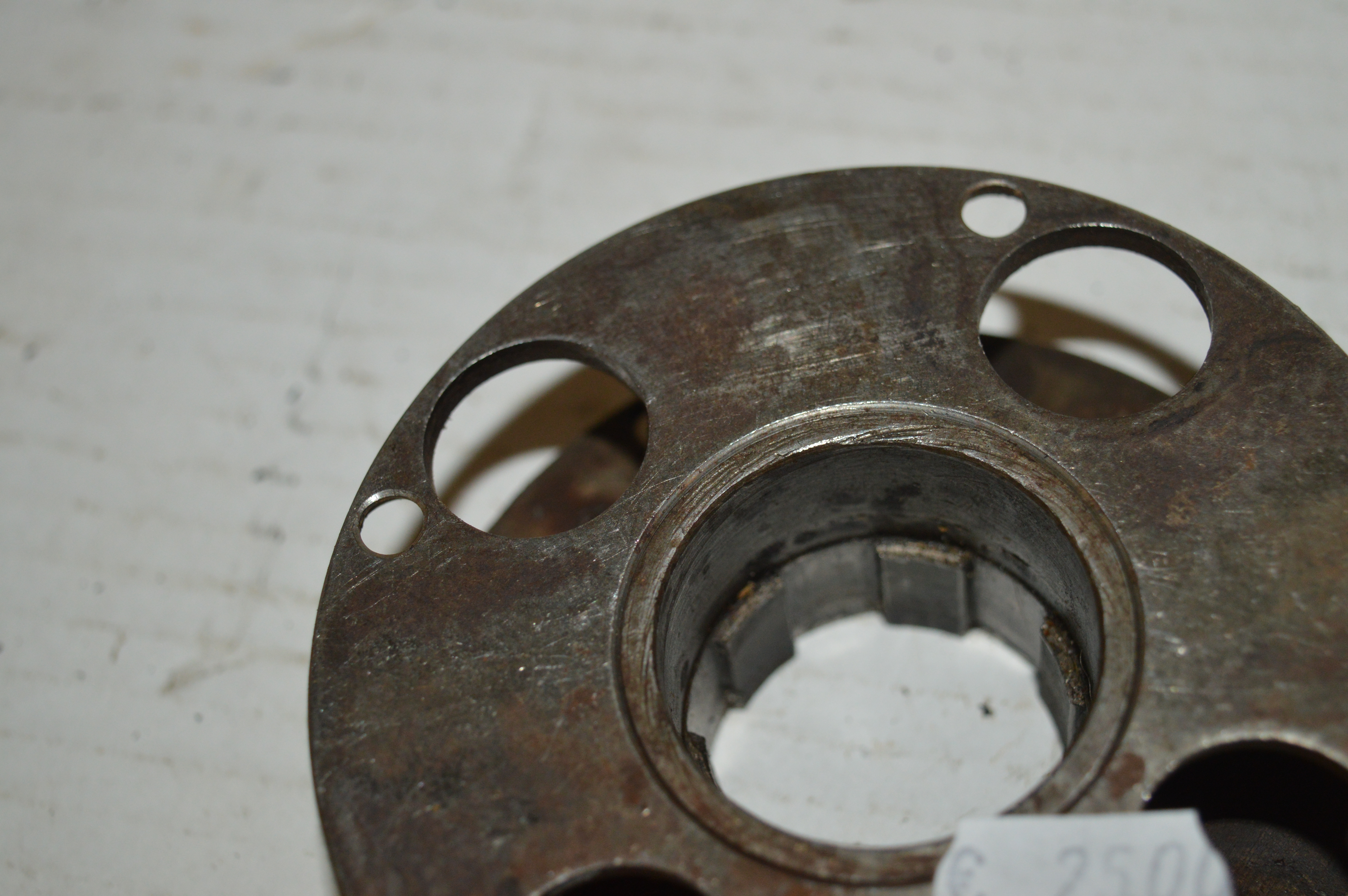 Triumph koppeling binnenhuis 4 gaten