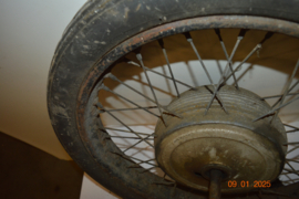 Matchless/Ajs voorwiel 19 inch 3.25