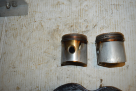 Norton Dominator 88 cilinder/zuigers STD boring 66.0