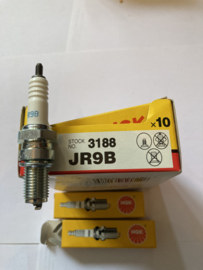 NGK bougie JR9B