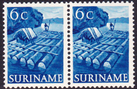 Plaatfout Suriname 300 PM in paar Postfris