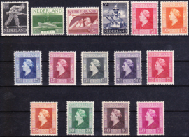 NVPH  428-442 Bevrijdingszegels 1944 Postfris cataloguswaarde: 14,75