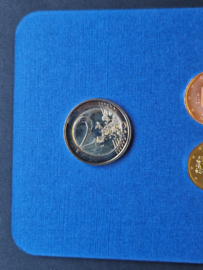Luxury euro setje Letland 2014 UNC met extra € 2 met emaille laag
