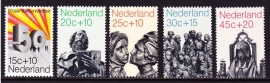 NVPH  985/989 Zomerzegels Postfris