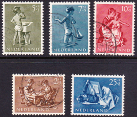 NVPH  649-653 Kinderzegels 1954 Gebruikt