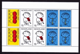NVPH  937 Kind 1969 Postfris blok