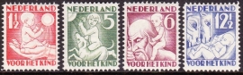 NVPH  232-235 Kind 1930  Ongebruikt  Cataloguswaarde 27.50  E-6795