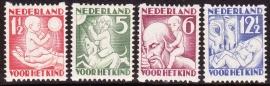 NVPH R86-89 Roltanding Kinderzegels 1930 Ongebruikt Cataloguswaarde 40.00  E-1120