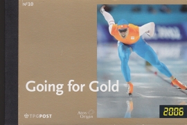 Prestigeboekje PR 10  Going for gold ''schaatsers in 3D''  cataloguswaarde 30,00
