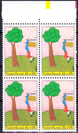 Plaatfout 1387 P in blok van 4 Postfris Cataloguswaarde 13.00