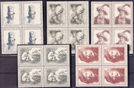 NVPH 671-675 Zomerzegels ''Rembrandt'' 1956 in blokken van 4 Postfris