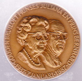 Huwelijkspenning 50MM Brons Prinses Juiana en Prins bernhard