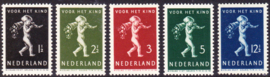 NVPH 327-331 Kinderzegels 1939 Postfris Cataloguswaarde 45.00