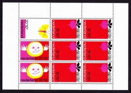 NVPH 1001 Kind 1971 Postfris blok
