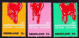 NVPH  975/977 Hartstichting Postfris